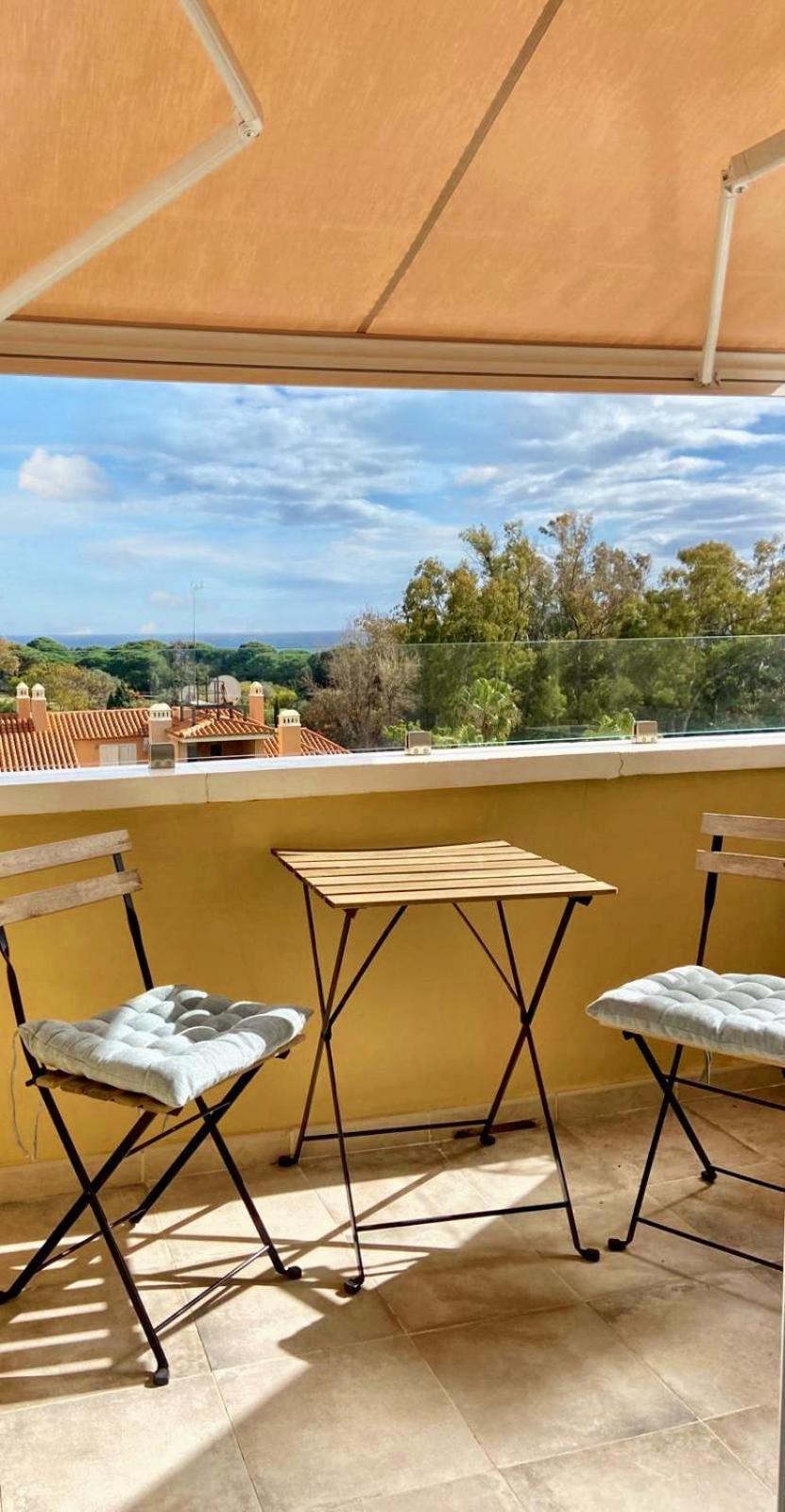 Ferienwohnung Duplex Beach Cabopino Marbella Exterior foto